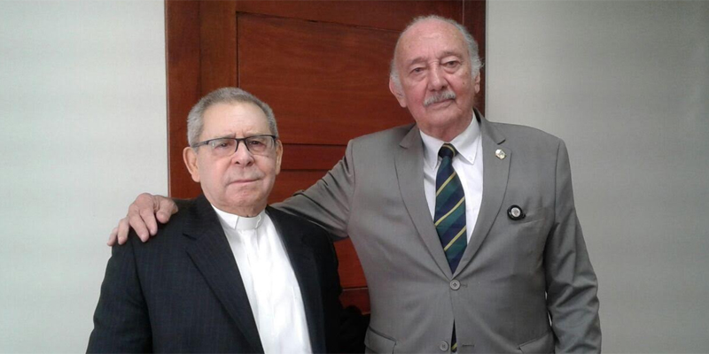 Monseñor Agriino Núñez Collado y el diputado Fidelio Despradel