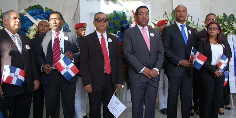 Funcionarios de los Comedores económicos del Estado