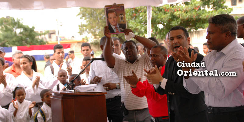 Homenaje a Juancito en el 32 aniversario Centro Comunal Los Mina