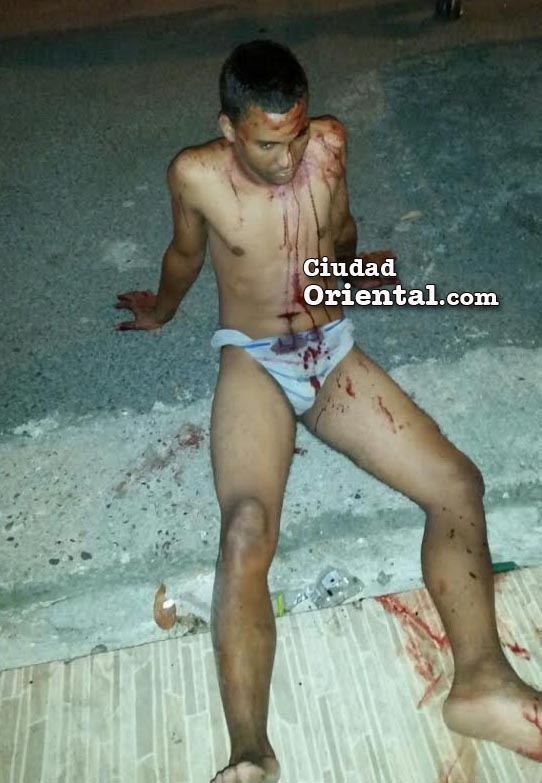 Hombre atrapado dentro de la residencia del ex diputado Jorge Frías