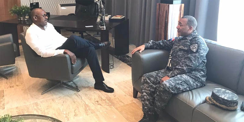 El Alcalde y el General