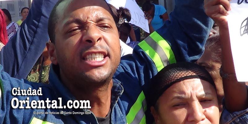 Un airado manifestante en San Isidro