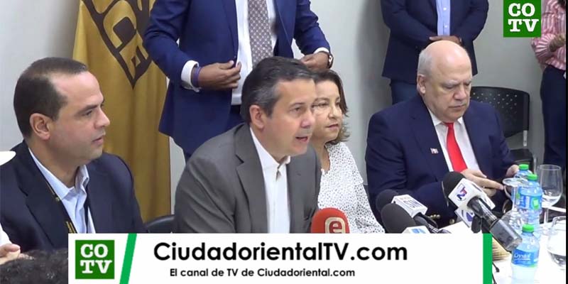 Representantes de la oposición en la JCE