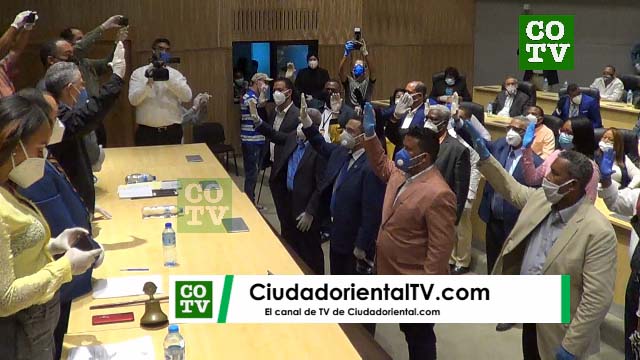 Manuel Jiménez toma juramento a su equipo de trabajo (foto de archivo 2020)