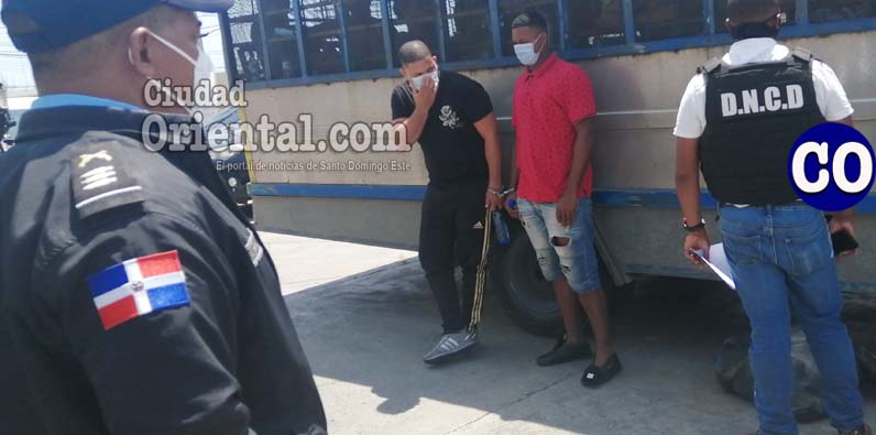 Los dos imputados en custodia.