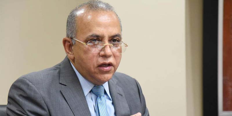 Plutarco Arias, Ministro de Salud