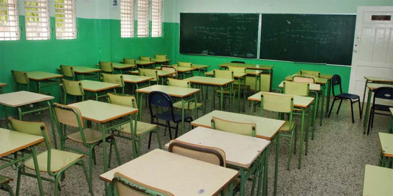 Aula dominicana vacía