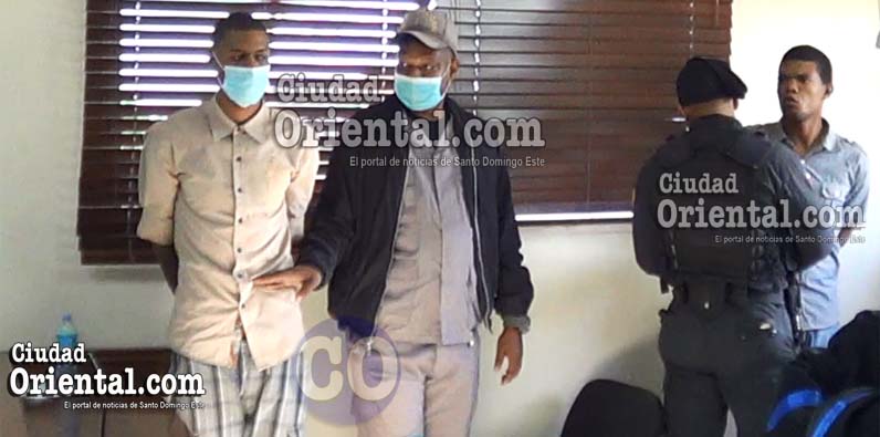 Los dos condenados, puestos en custodias.