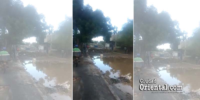 Estado de la principal calle de La Grúa