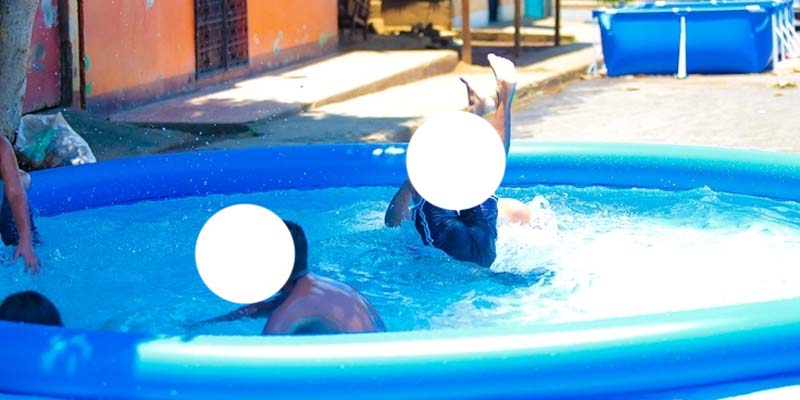 Piscinas en un barrio/ Foto ilustrativa