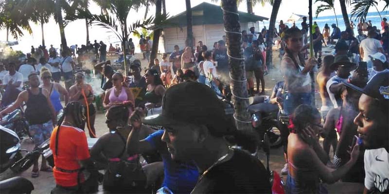 Escena en Las Terrenas, Viernes Santo