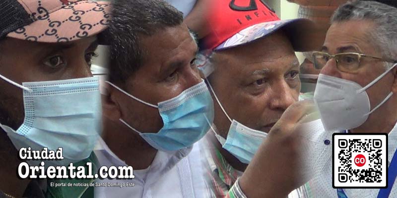 Comunitarios frente a frente a Manuel Jiménez