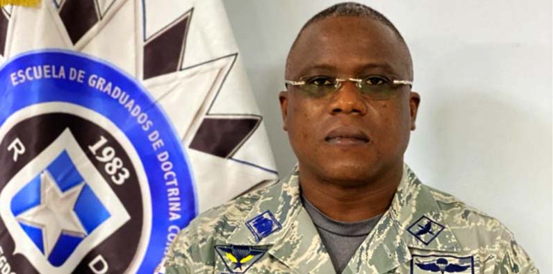 Natanael Vallejo Brioso, teniente coronel paracaidista FARD.