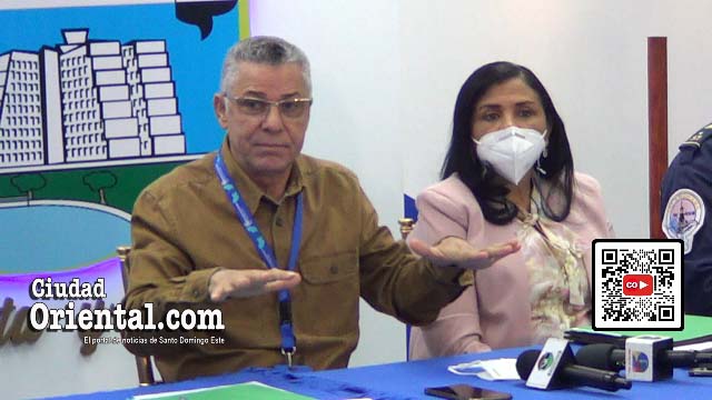 Alcalde Manuel Jiménez y la Vice Alcaldesa Angela Henríquez