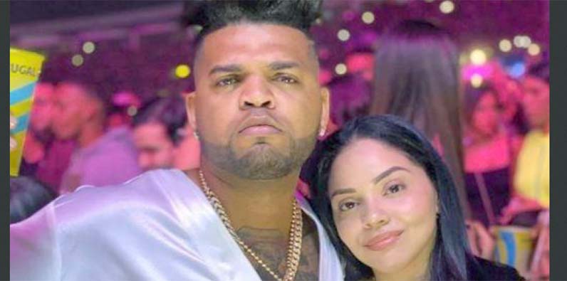 El Mayor Clásico y Carolina Tamayo.