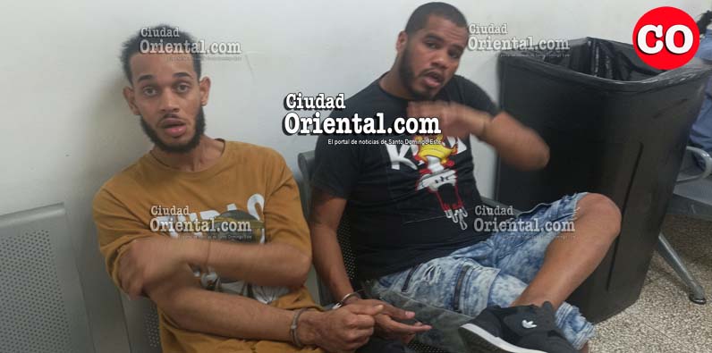 Los dos imputados, luego de conocida la medida de coerción.