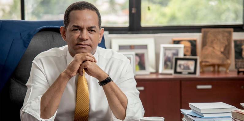 Julio César Valentín